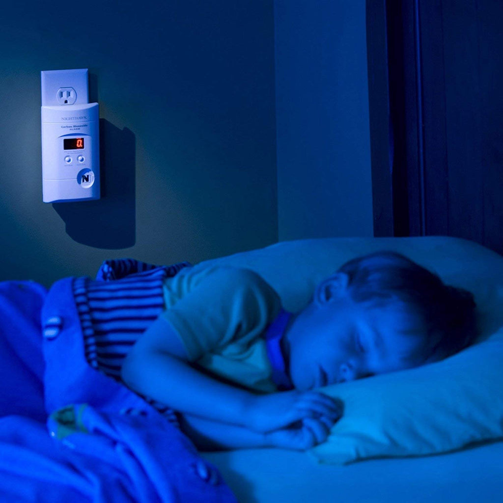Carbon Monoxide Detector, Plug-In with Digital Display G925