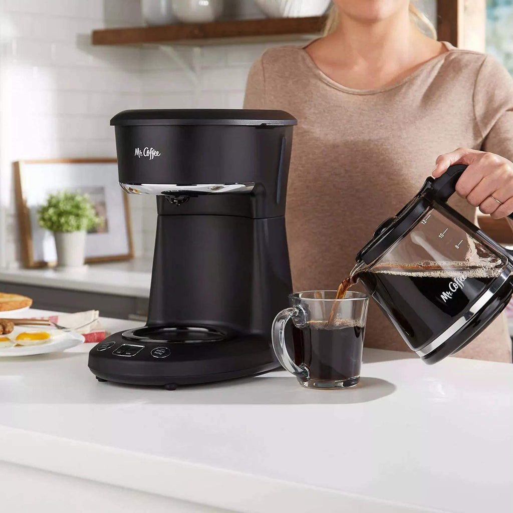 12-Cup Programmable Coffeemaker L4368