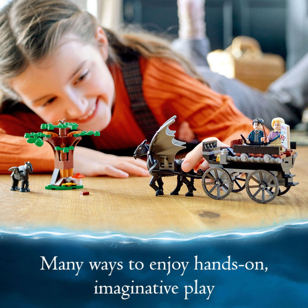 Building Toy Set with 2 Winged Horse Figures and Minifigure S898