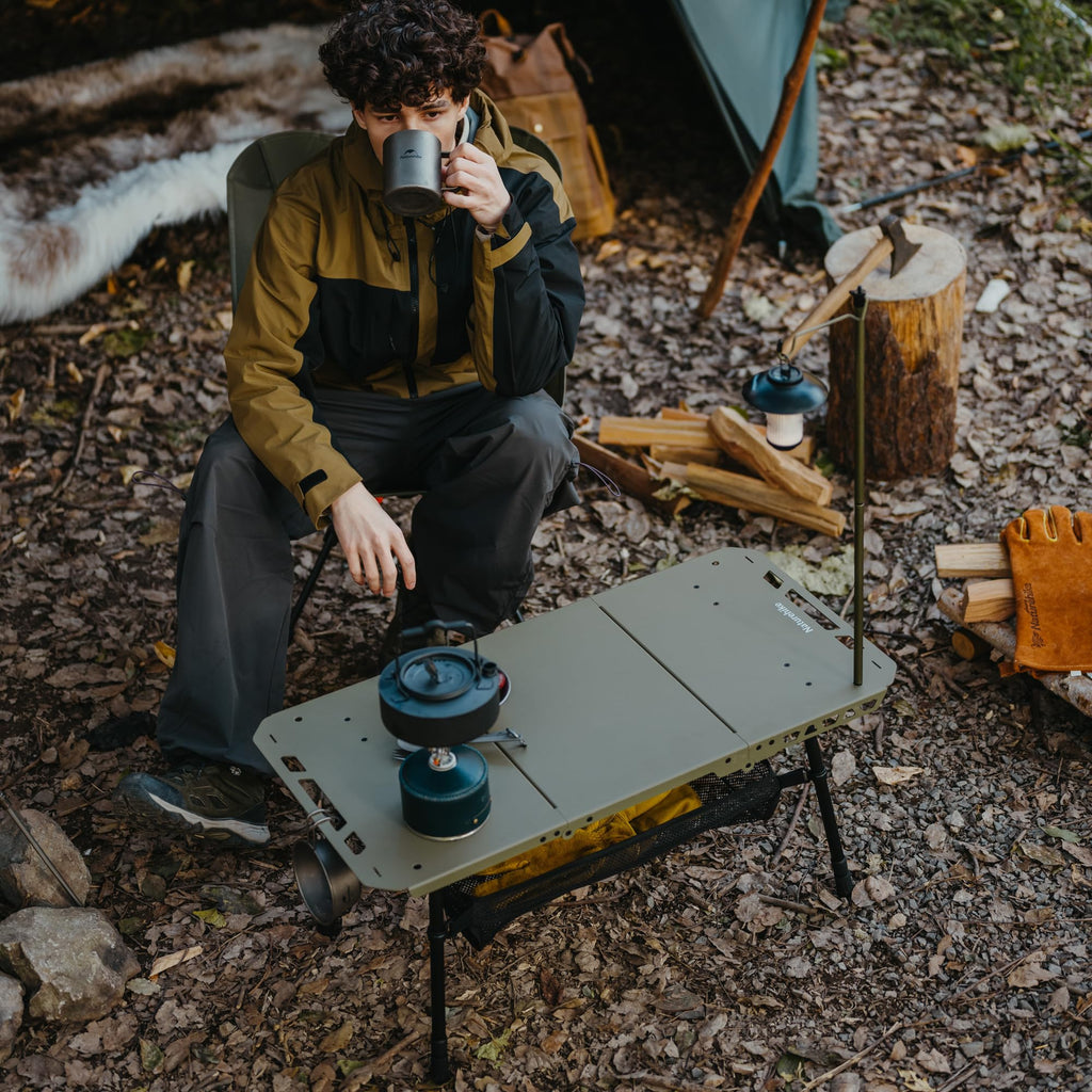 Adjustable Height Camping Table B522322