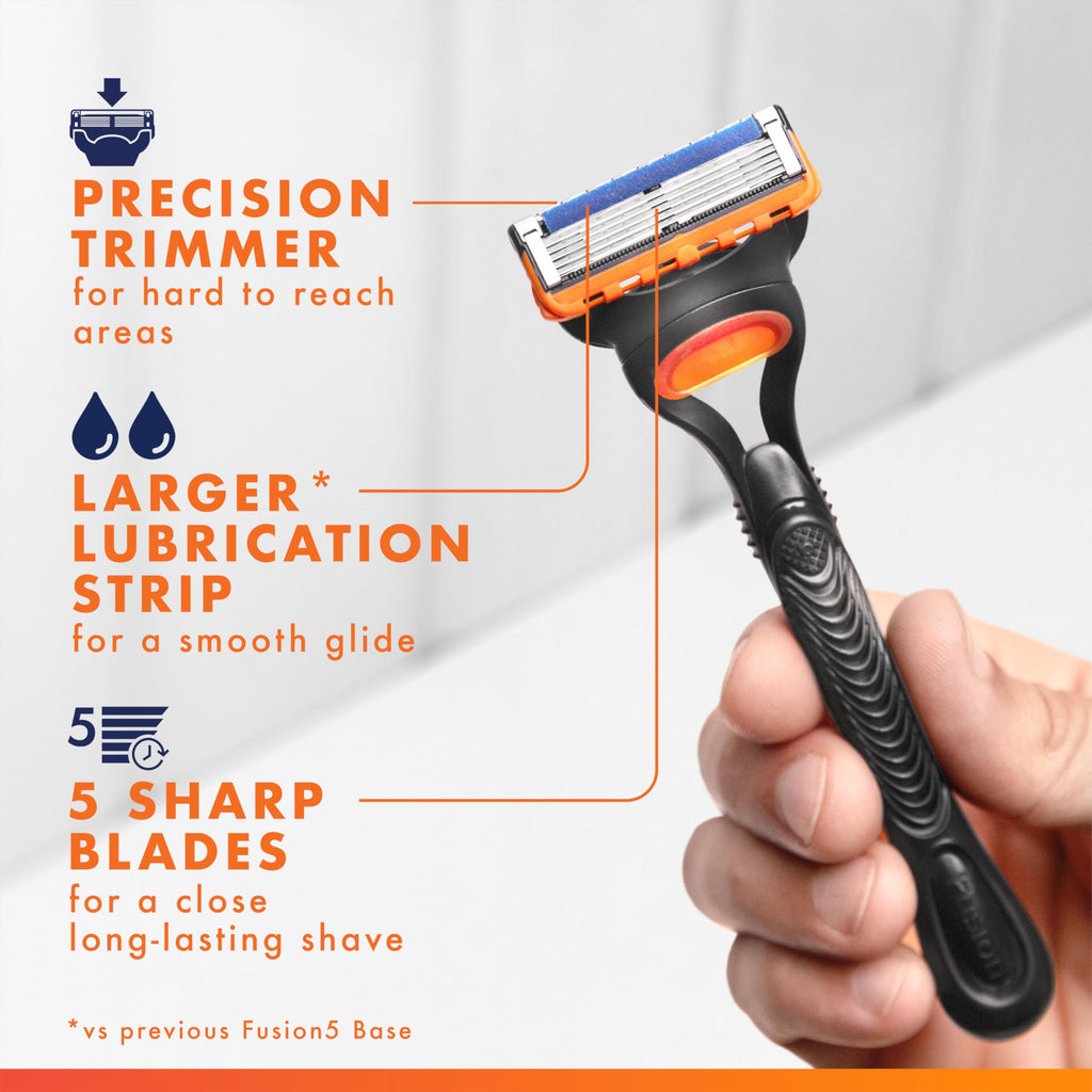 Razor Handle + 2 Razor Blade Refills M767818